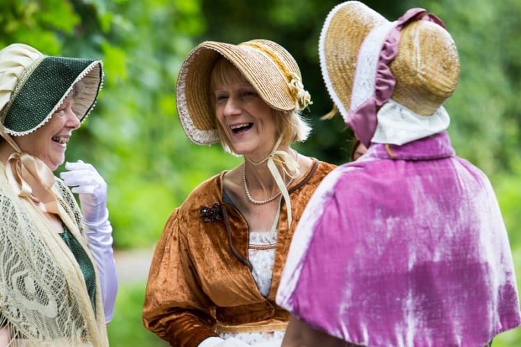 Jane Austen walking tour during your Midweek Break in the Cotswolds