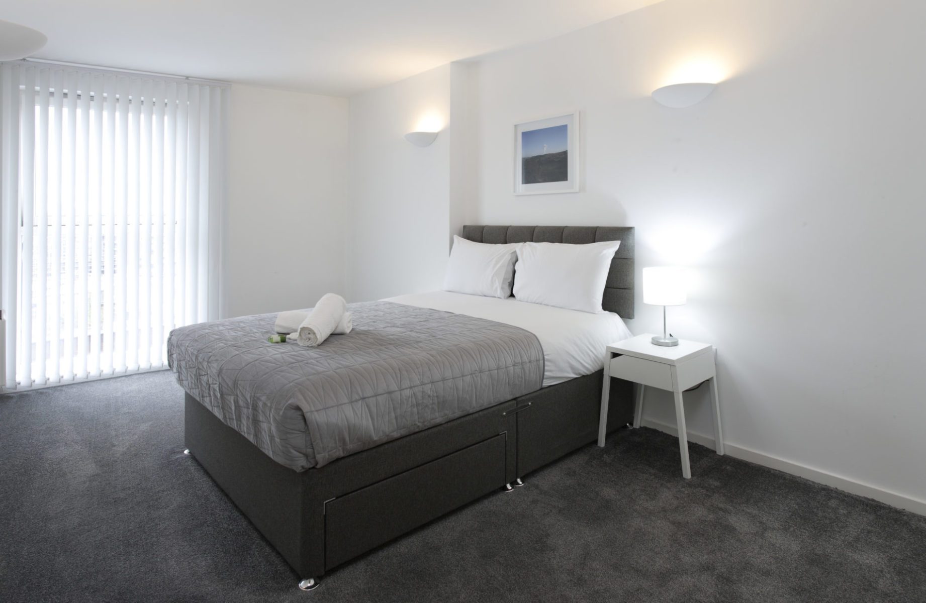 Manchester Two Bedroom Apartment in City Centre, bedroom